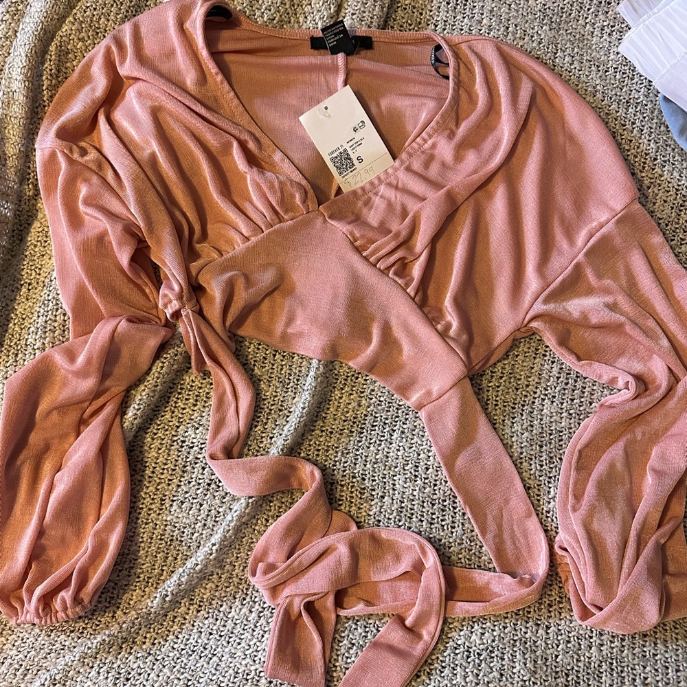 Forever 21 pink crop top